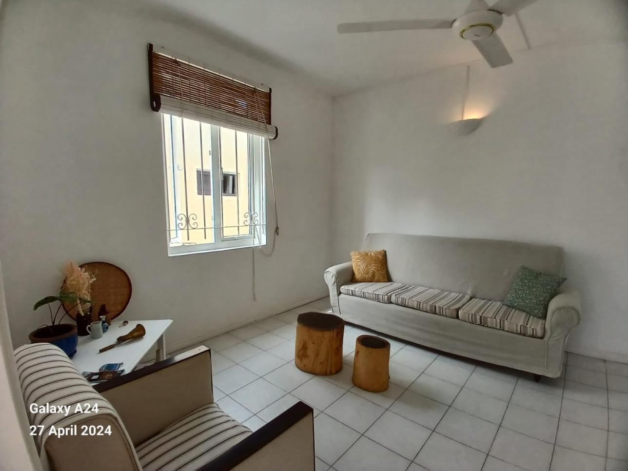 The Coral House Apartment Riviere Noire Ngoại thất bức ảnh