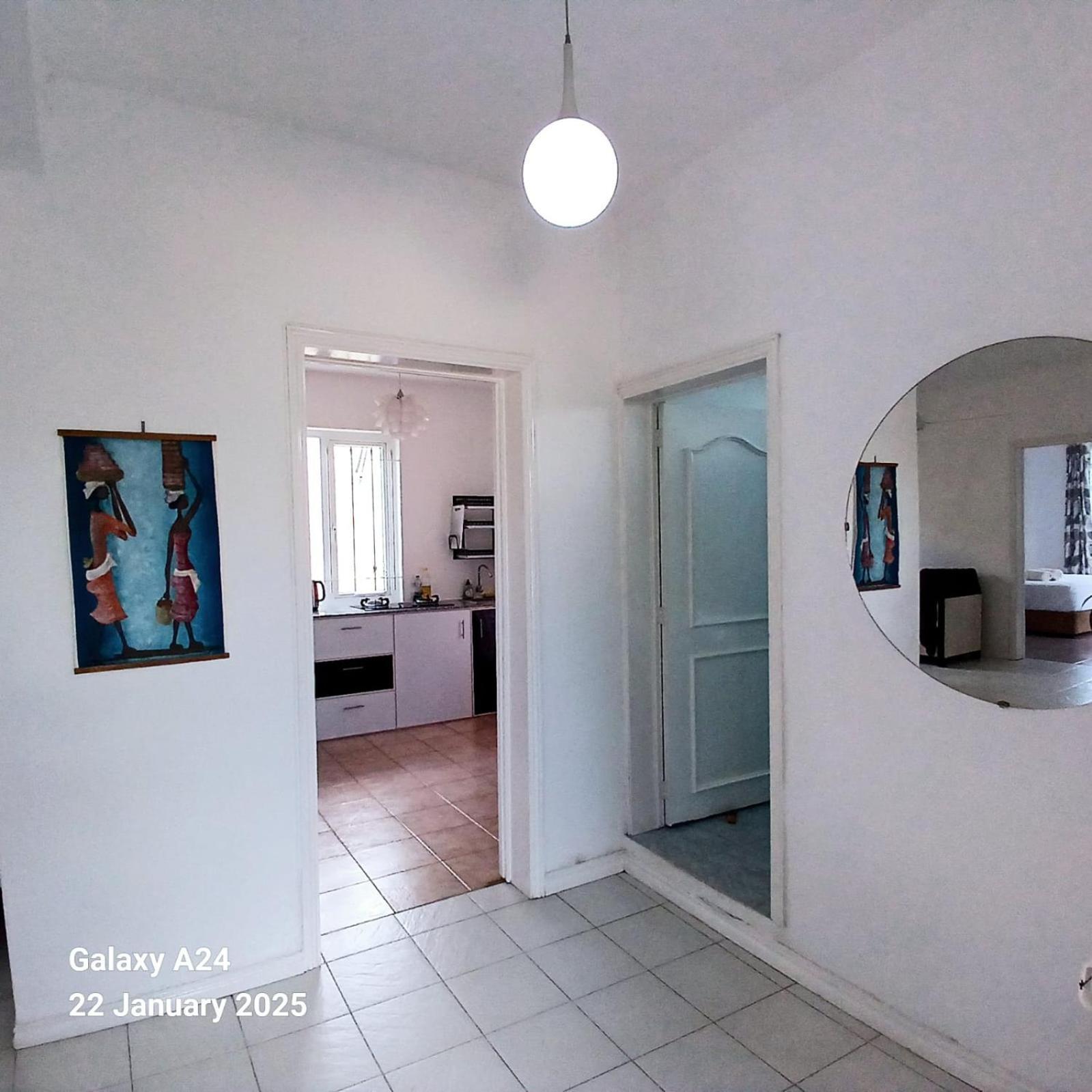 The Coral House Apartment Riviere Noire Ngoại thất bức ảnh